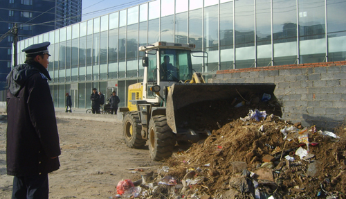 中国好城管；废品回收站因站道被清